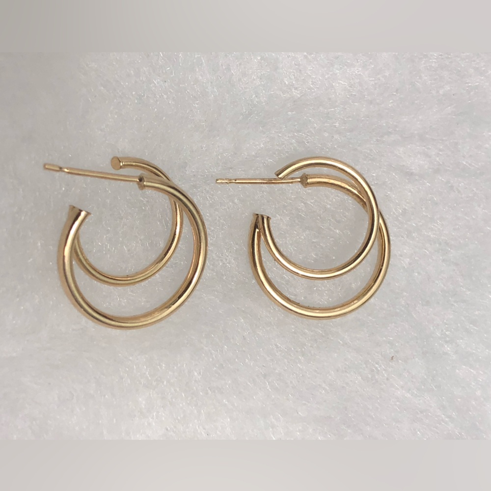 14k Yellow Gold Round Hoop Earrings 585 1.08g (missing back)